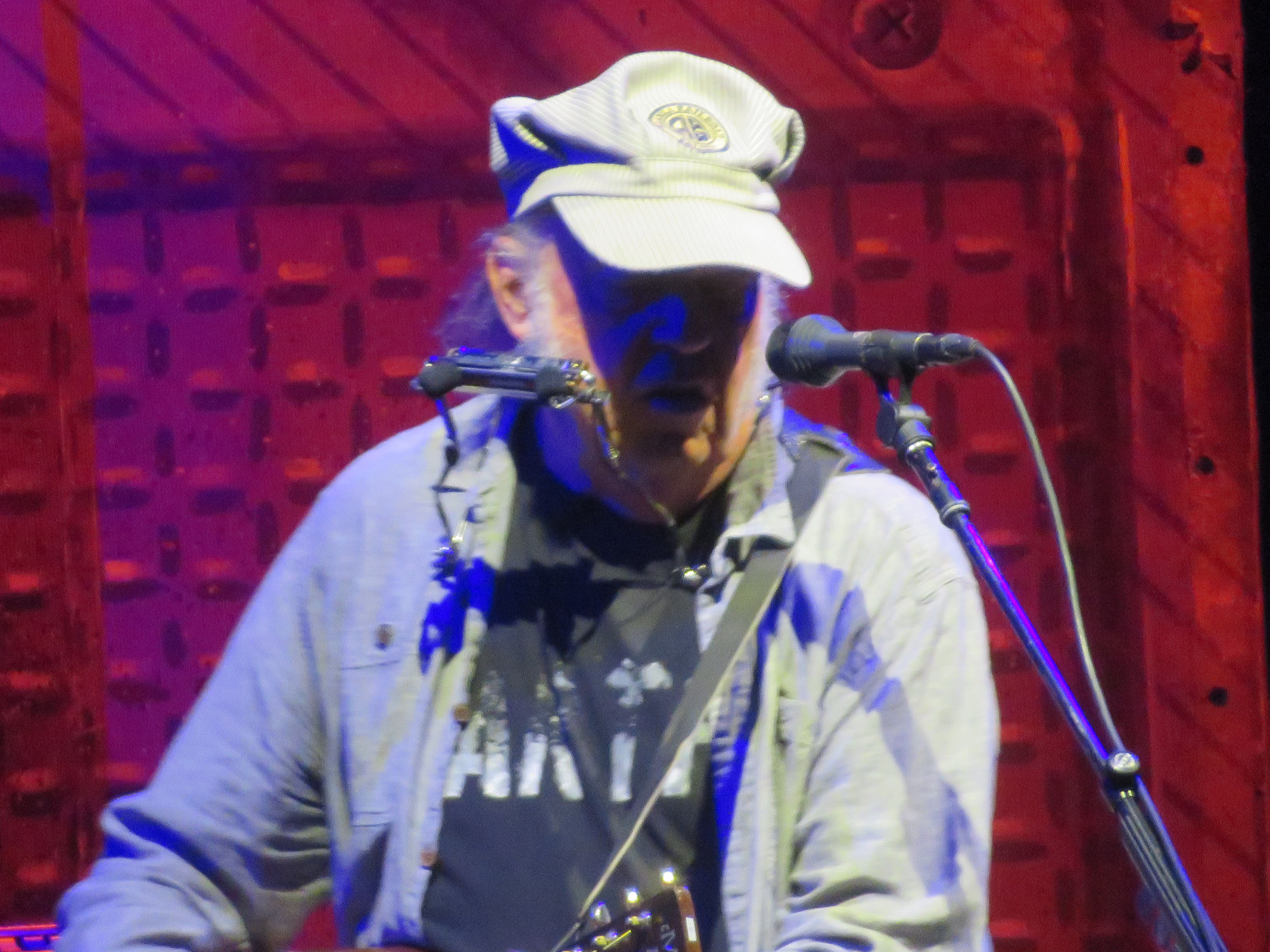 NeilYoungAndTheChromeHearts2025-08-17BeerStageTorontoCanada (1).JPG